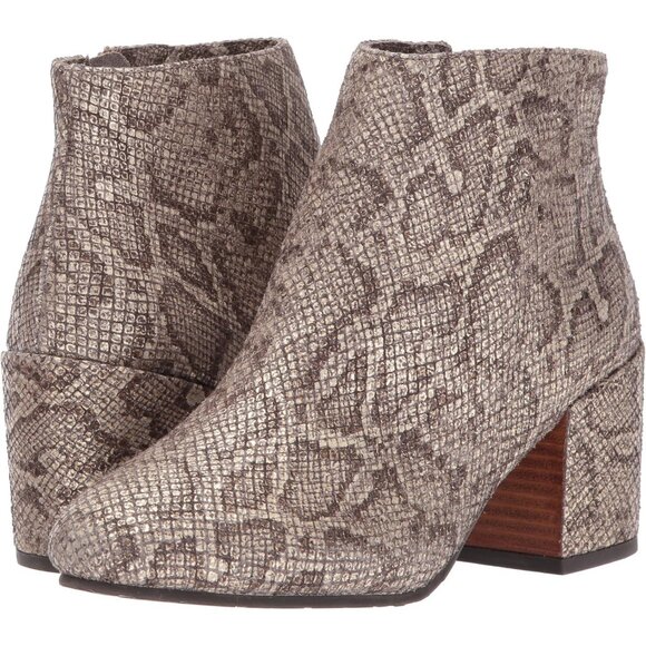 Gentle Souls by Kenneth Cole Antique Gold Leather Side ZIP Women's Heels Boots - Picture 7 of 8